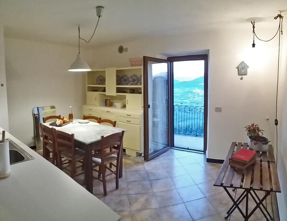 Dolce Casa Apartment Vezzano Ligure Exterior photo